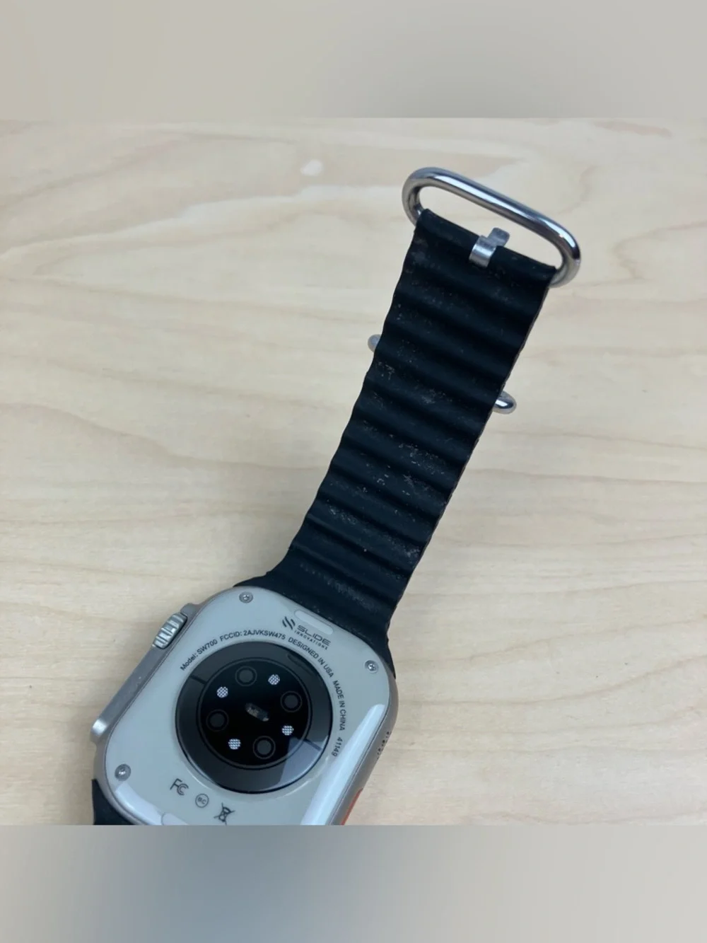 Slide Innovations SW700 Smartwatch Waterproof Bluetooth + Band (No Charger)